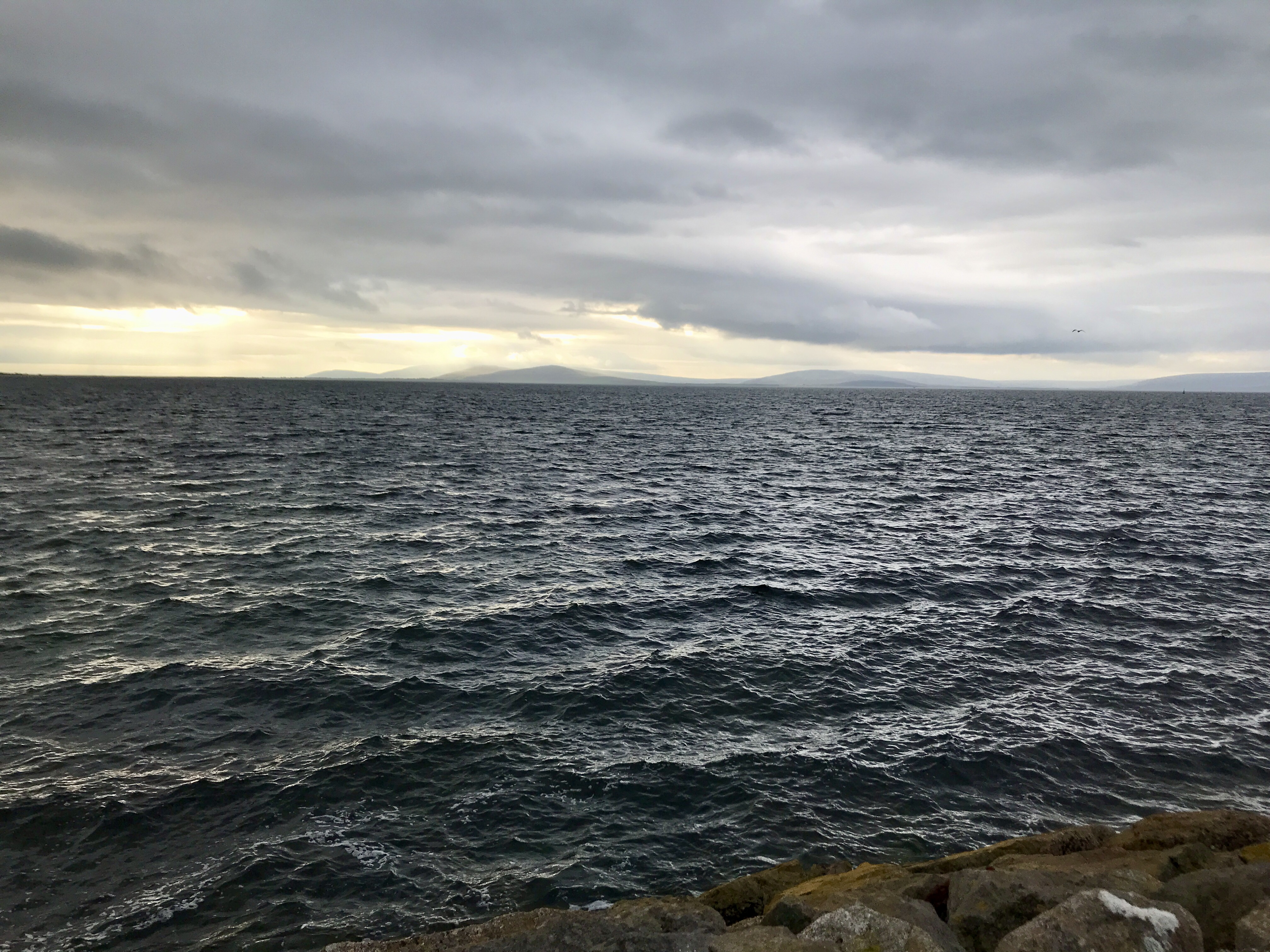 Ncheta Onwu onye anyi: Opupu n'aka Fero